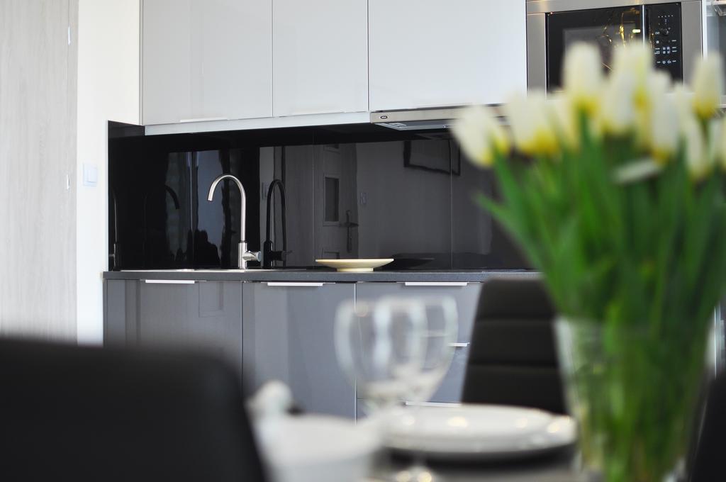 Moko Apartment Parking W Cenie Warsawa Bagian luar foto